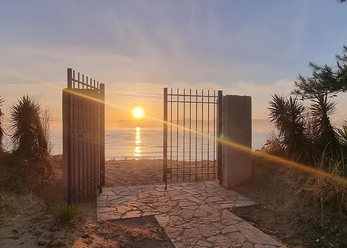 Villa Sunrise Villa, - Garden Gate Opens Onto The *
