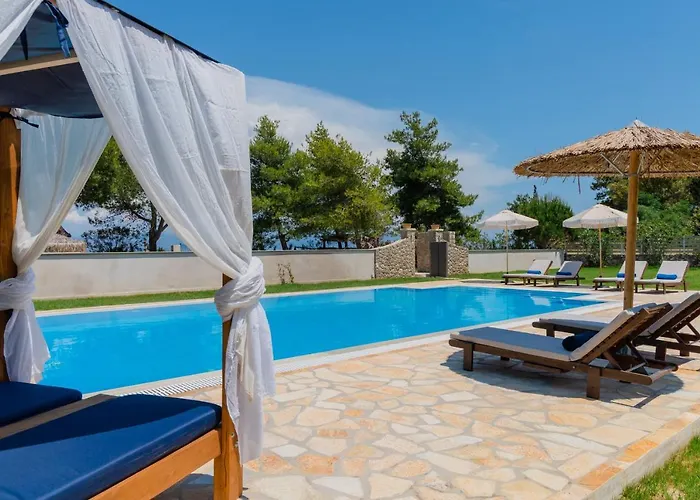 Villa Sunrise Villa, - Garden Gate Opens Onto The *