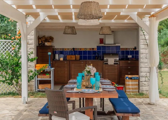 Sunrise Villa, - Garden Gate Opens Onto The *