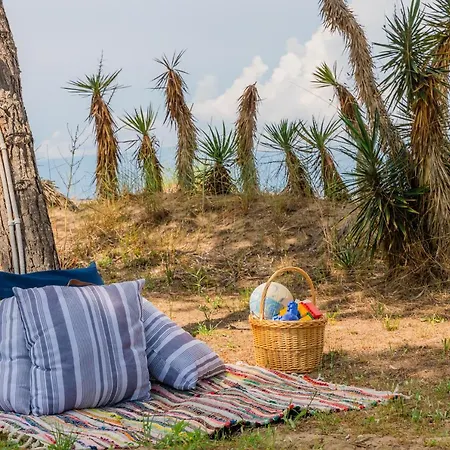 Willa Sunrise Villa, - Garden Gate Opens Onto The Potamion