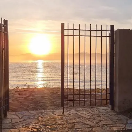 Sunrise Villa, - Garden Gate Opens Onto The Willa