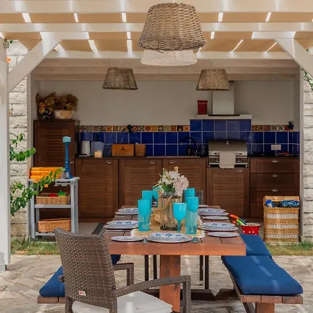 Sunrise Villa, - Garden Gate Opens Onto The *