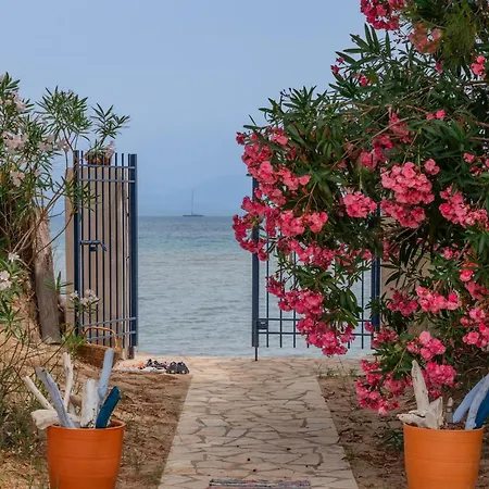 Sunrise Villa, - Garden Gate Opens Onto The Potamion