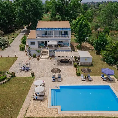 Sunrise Villa, - Garden Gate Opens Onto The Willa Potamion