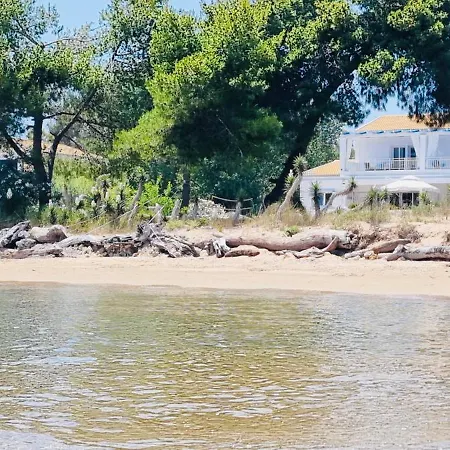 Willa Sunrise Villa, - Garden Gate Opens Onto The *