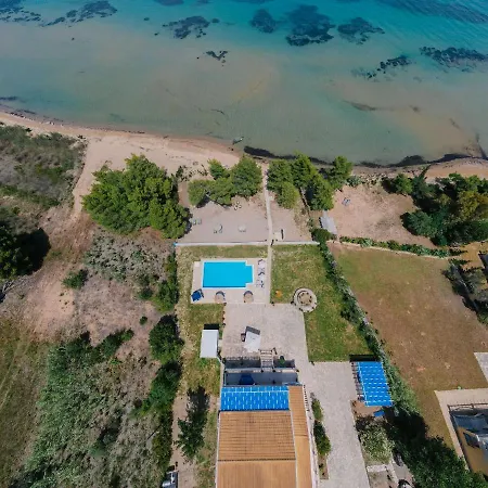 Sunrise Villa, - Garden Gate Opens Onto The Potamion