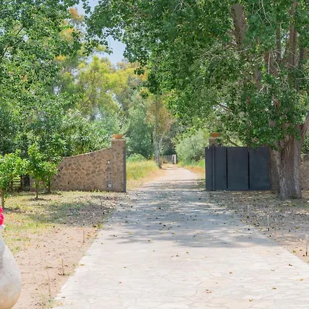 Sunrise Villa, - Garden Gate Opens Onto The *