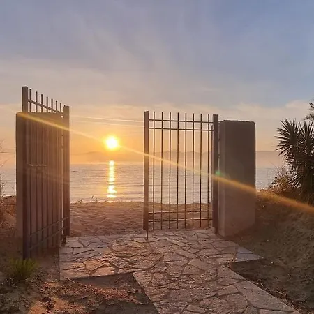 Villa Sunrise Villa, - Garden Gate Opens Onto The *