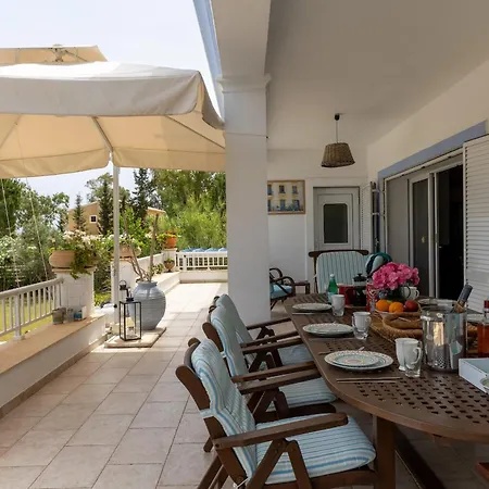 Villa Sunrise Villa, - Garden Gate Opens Onto The *